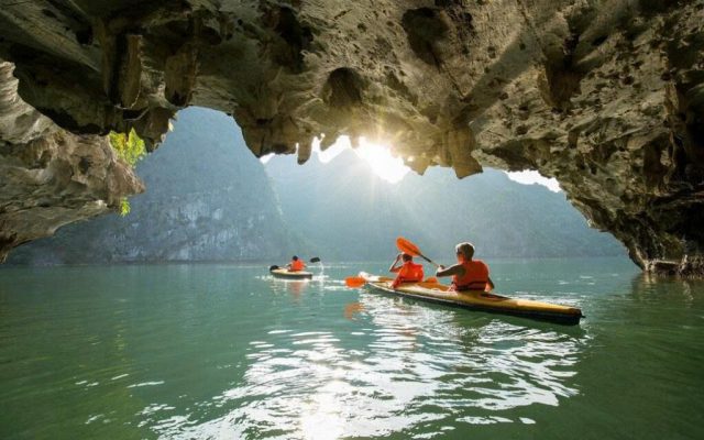 Halong Bay to Ninh Binh tour