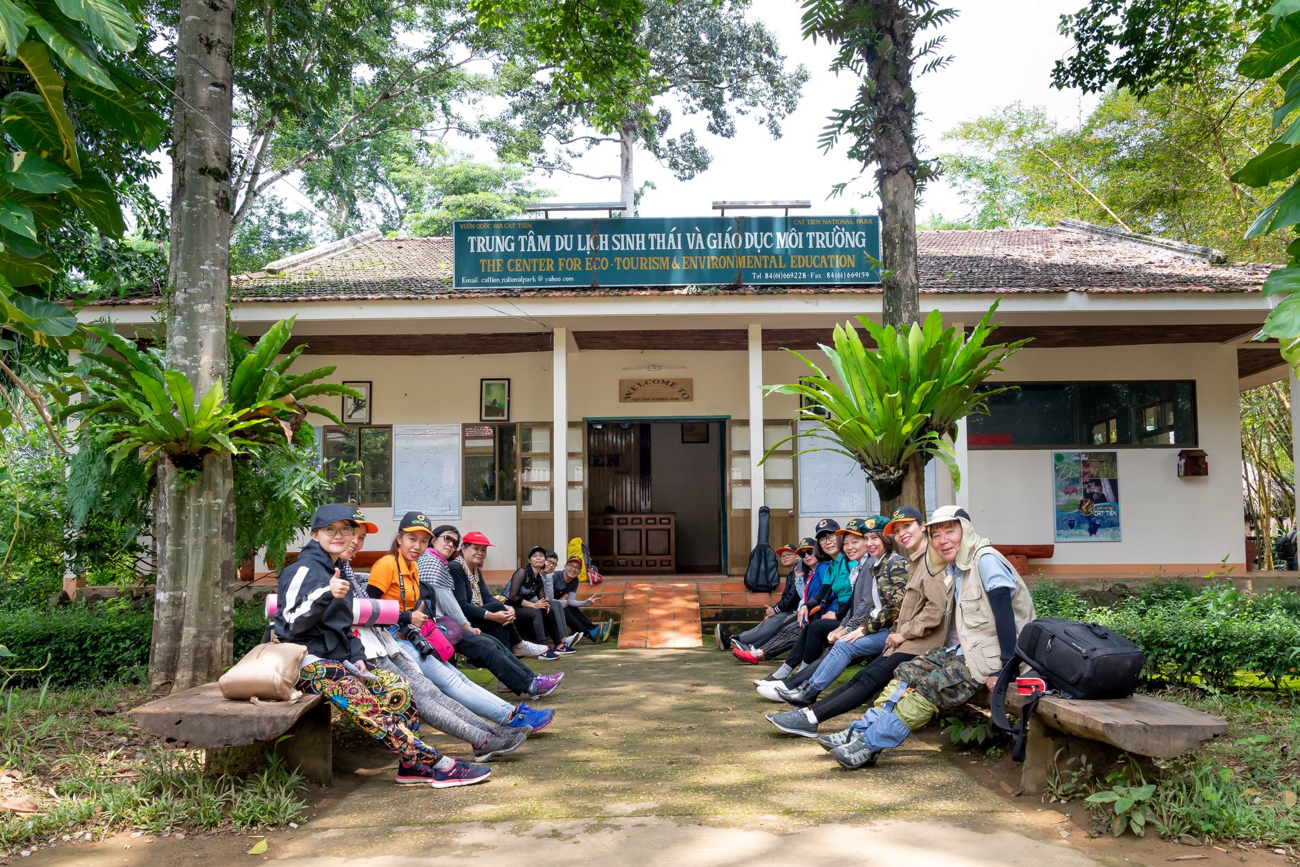 Planning Notes — Team of travelers with backpacks waiting for start of trekking excursion while s (photo: Quang Nguyen Vinh)